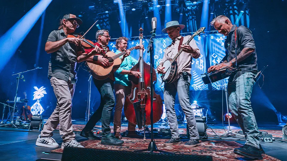 The Infamous Stringdusters & Leftover Salmon